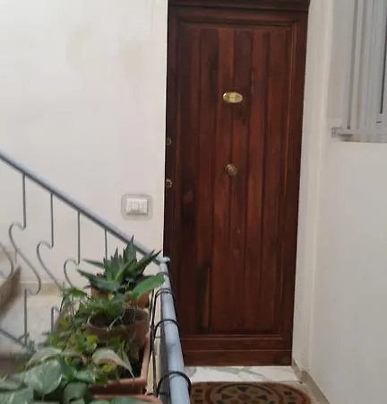 Apartment Via Merce